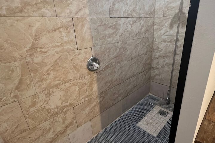 Room 60 of 98