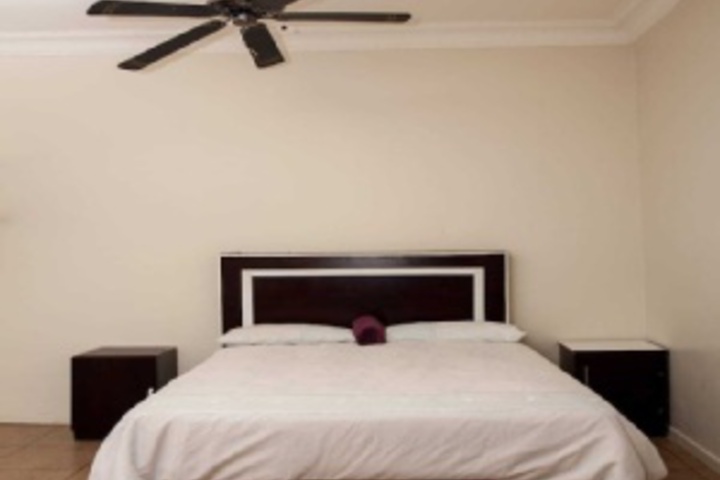 Room 32 of 48