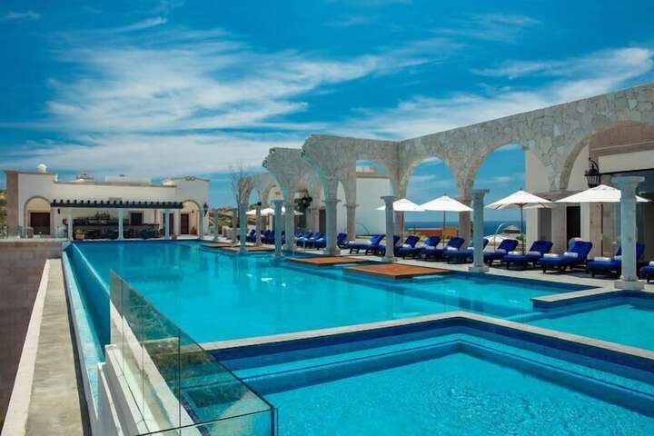 Pool 8 of 20