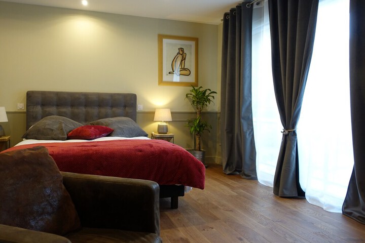 Room 7 of 40