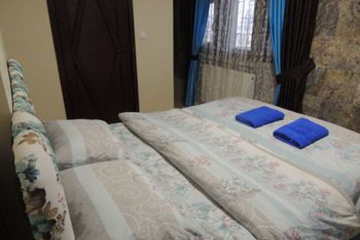 Room 19 of 53