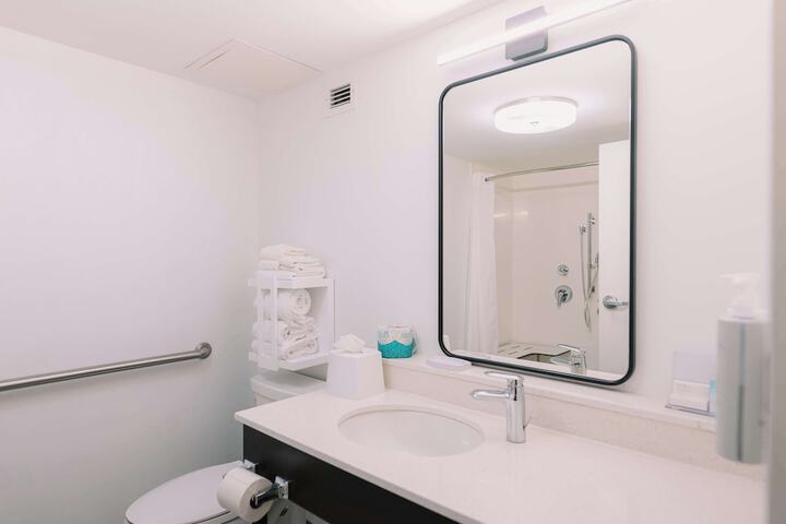 Bathroom shower