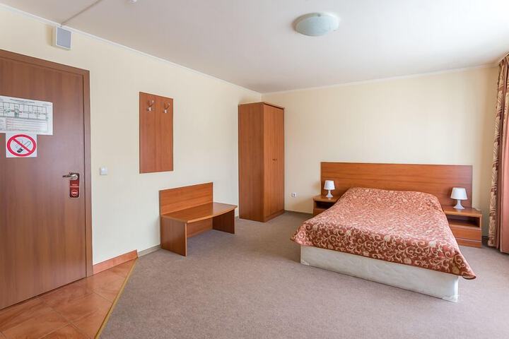 Room 7 of 45