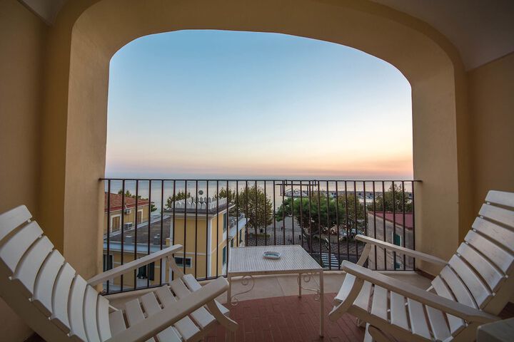 Terrace/Patio 40 of 82