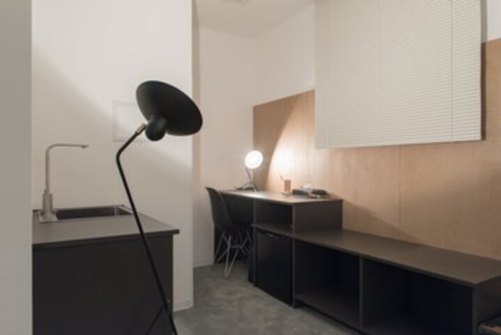 Room 96 of 214