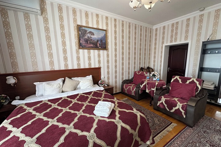 Room 20 of 48
