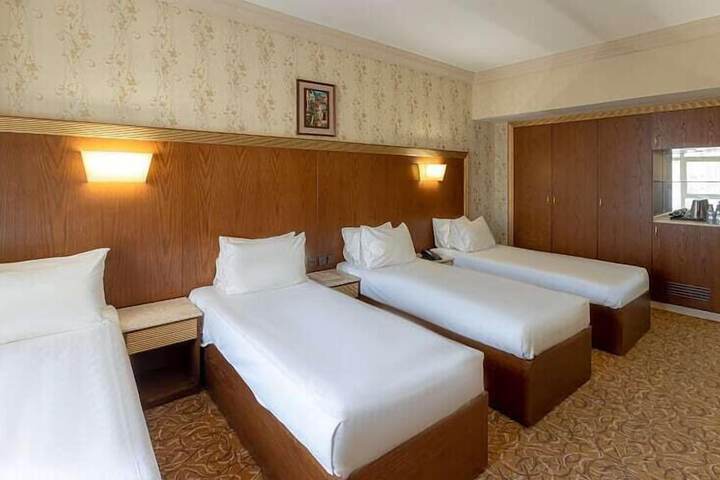 Room 14 of 35
