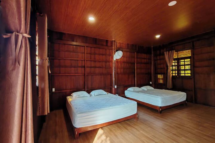 Room 22 of 98