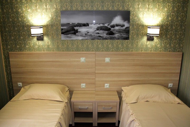 Room 17 of 43
