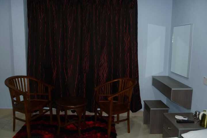 Room 75 of 128