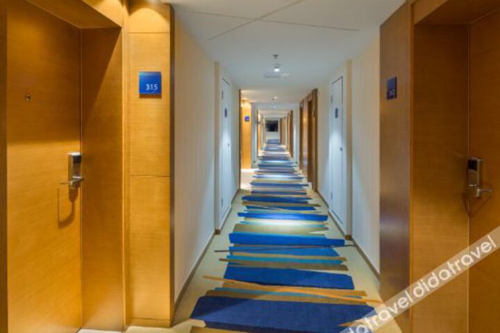 Hotel Interior 9 of 24