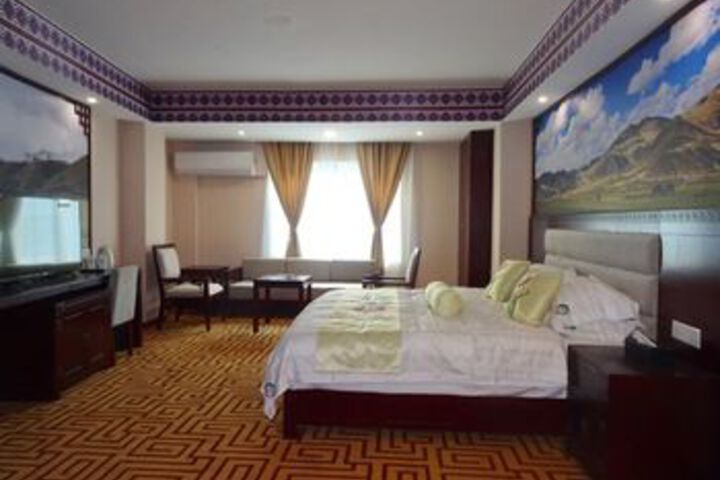 Room 11 of 37