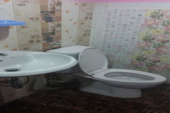 Room 6 of 11