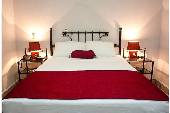 Room 4 of 23