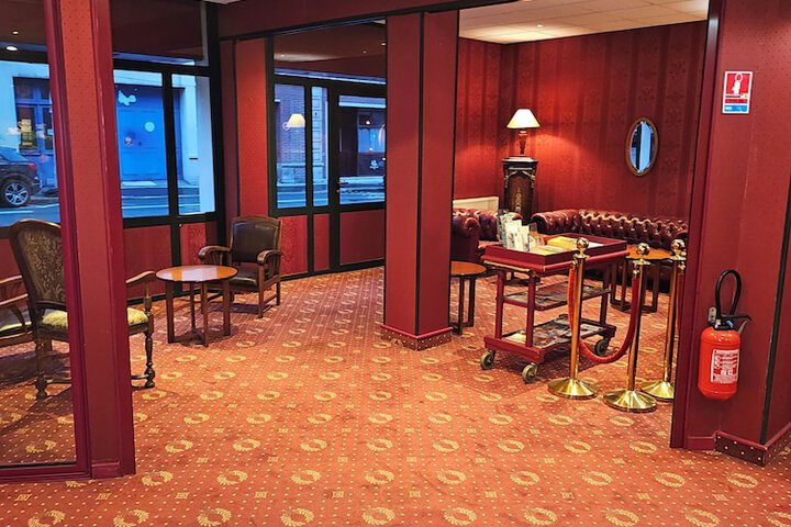 Guest Lobby
