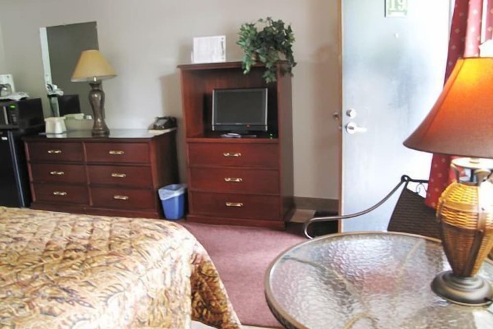 Room 8 of 20