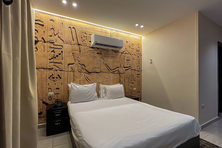 Room 89 of 284