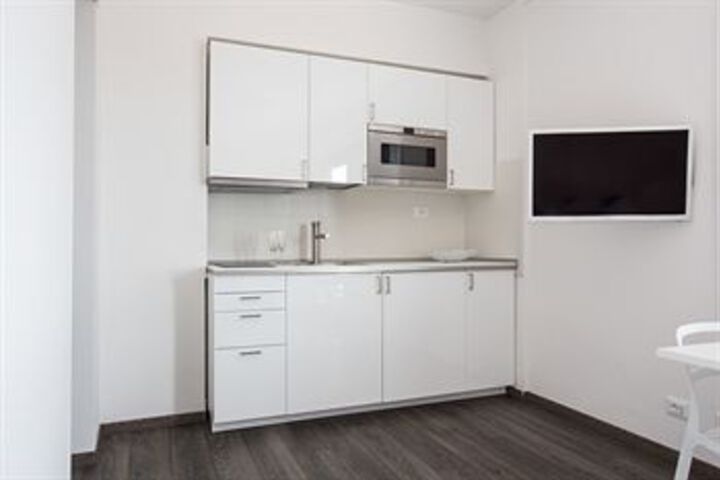 Room 543 of 871