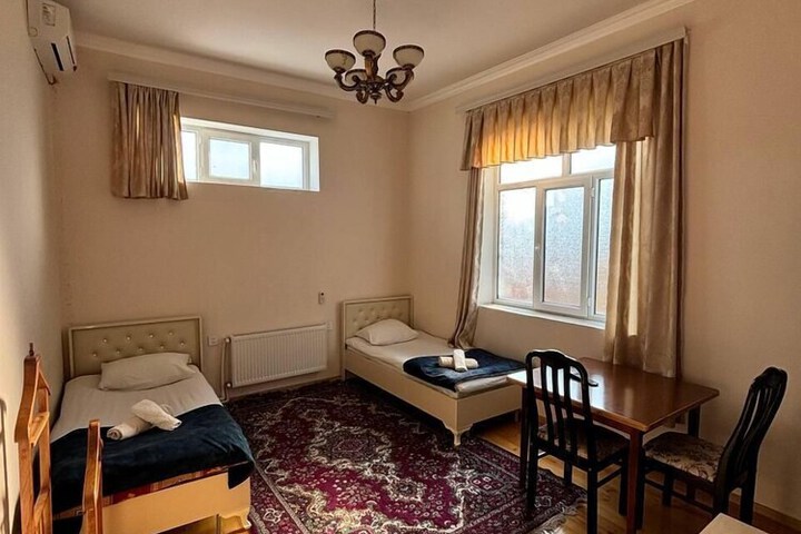 Room 5 of 21