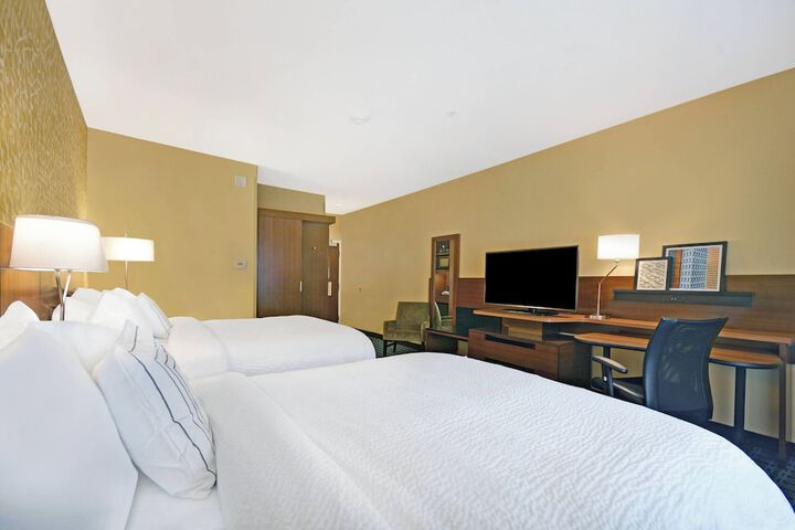 Room 12 of 37