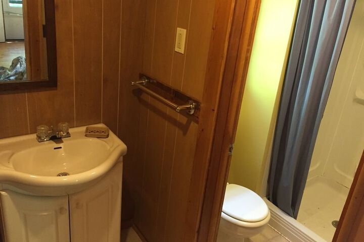 Room 85 of 199