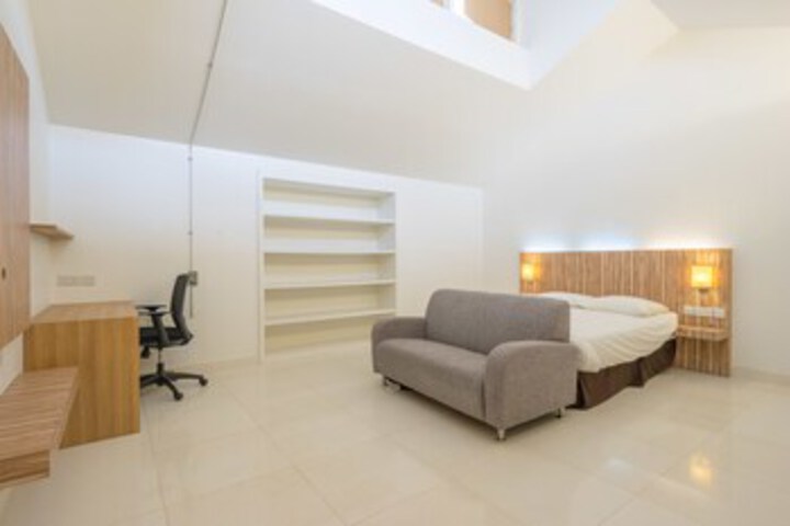 Room 15 of 20