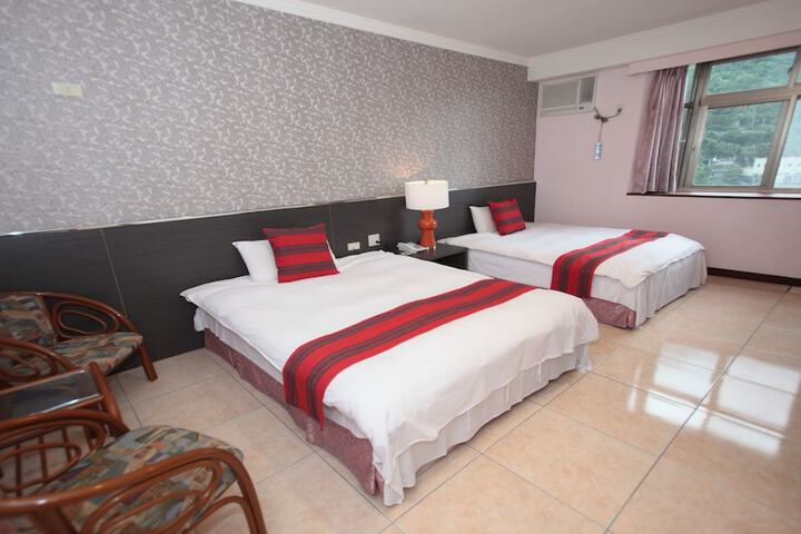 Room 3 of 36