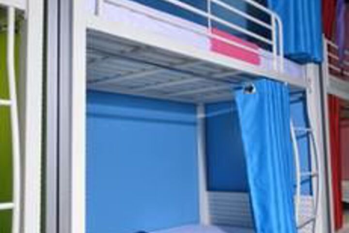 Room 9 of 26