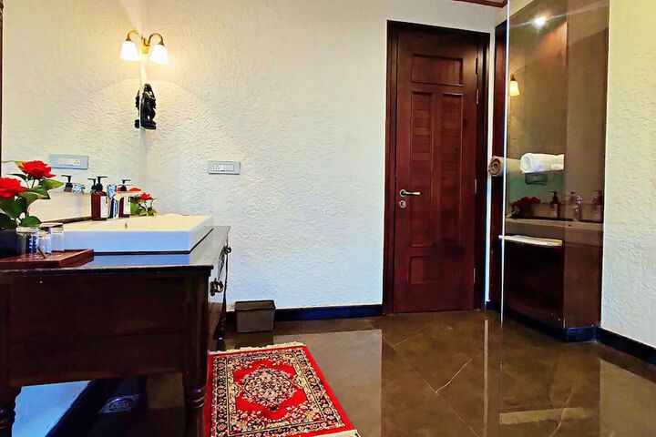 Room 44 of 150