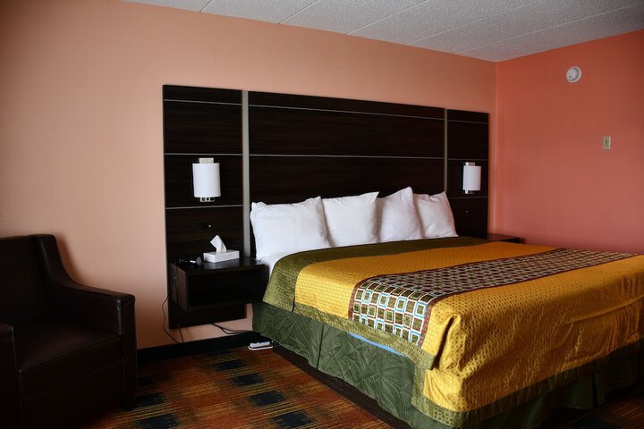Standard | King Bed (8 of 9)
