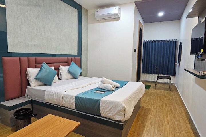 Room 8 of 23