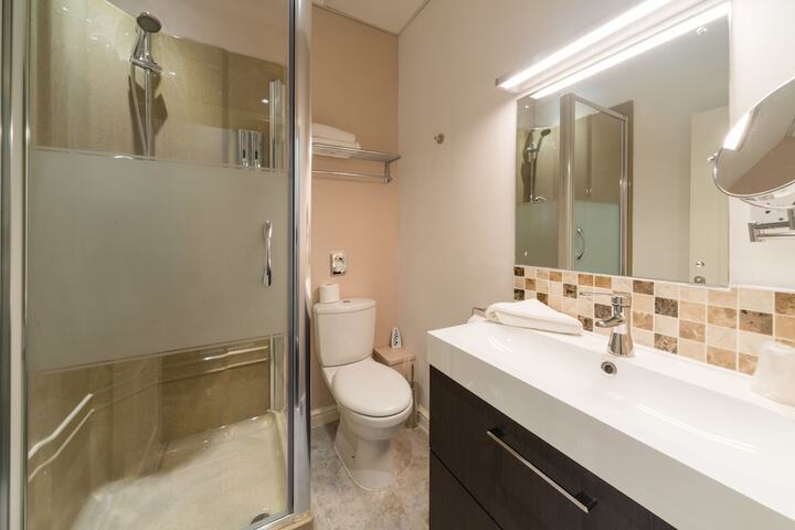 Clean Restrooms
