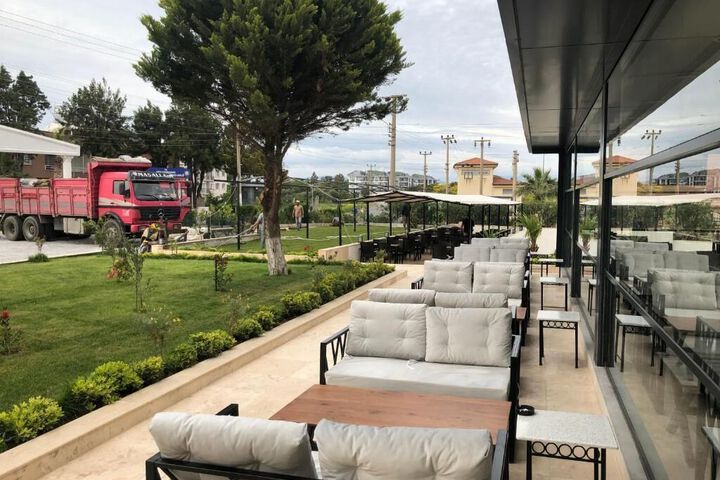 Terrace/Patio 6 of 61