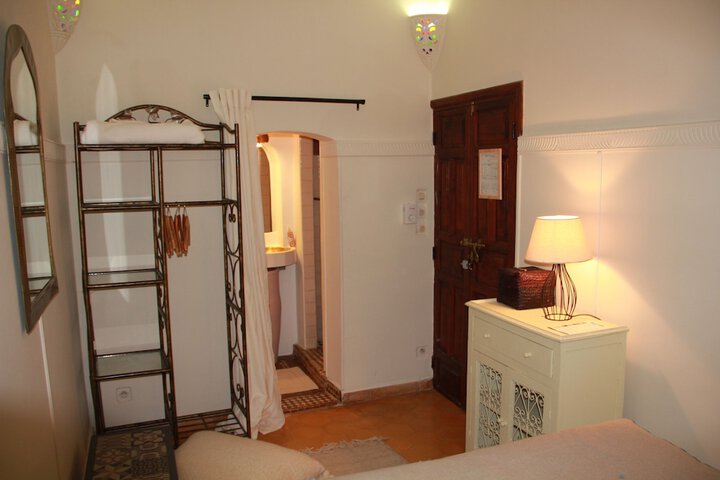 Room 12 of 35