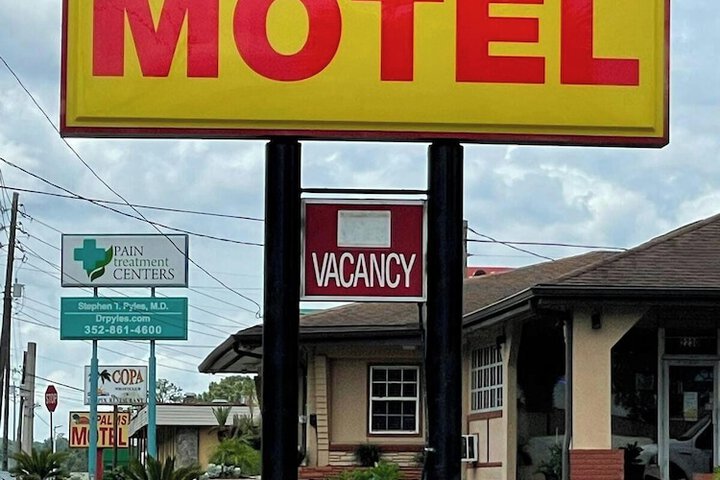 Photo of Shangri La Motel