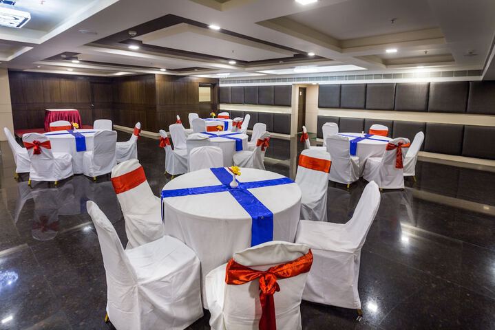 Ballroom/Hall 26 of 31