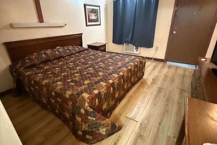 Room 14 of 51