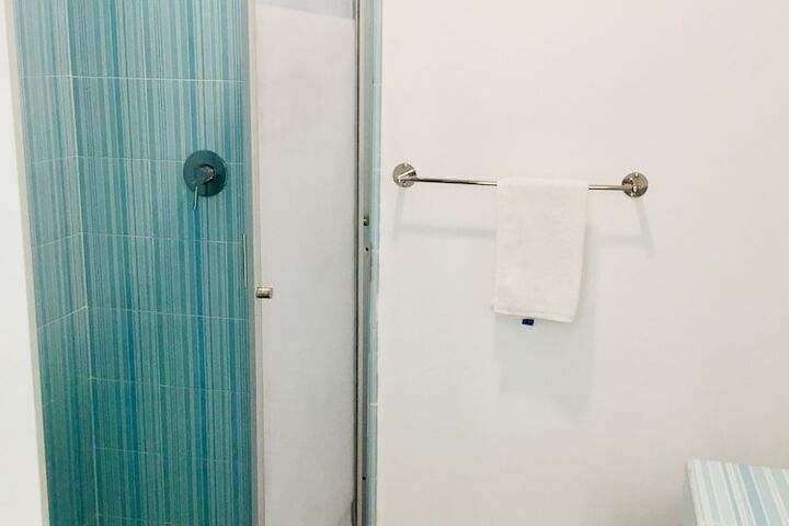 Room 16 of 41