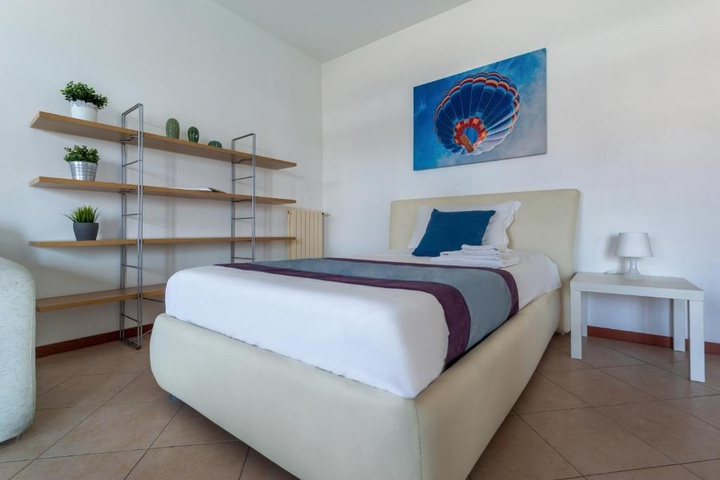 Room 3 of 13