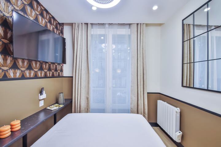 Room 16 of 116