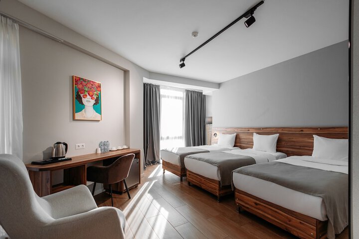 Room 18 of 60