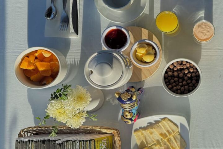 Breakfast/Coffee Service 33 of 45