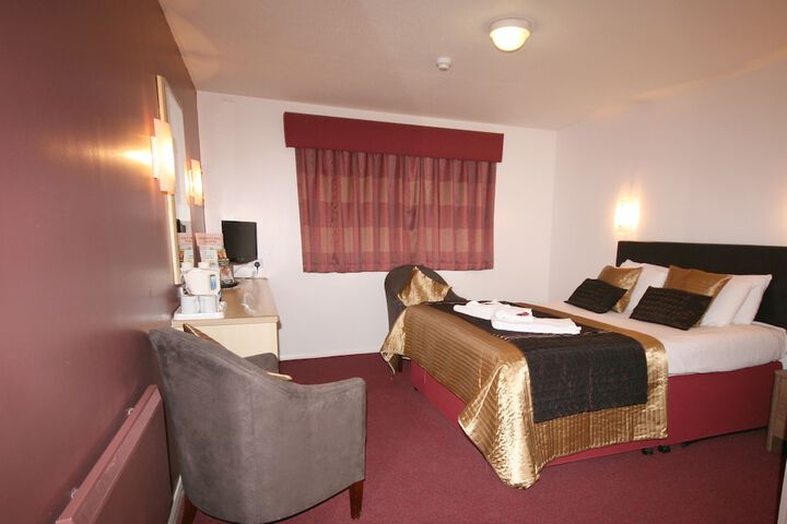 Room 7 of 44
