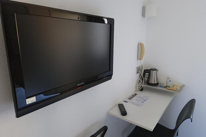 Room 30 of 127