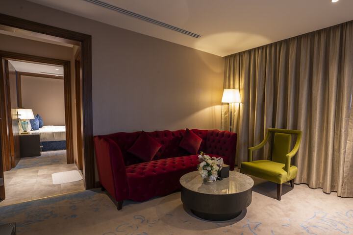 Room 8 of 30