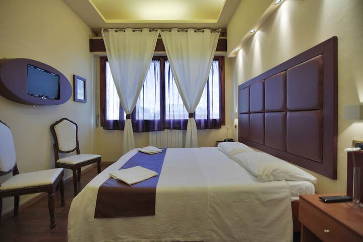 Room 4 of 21