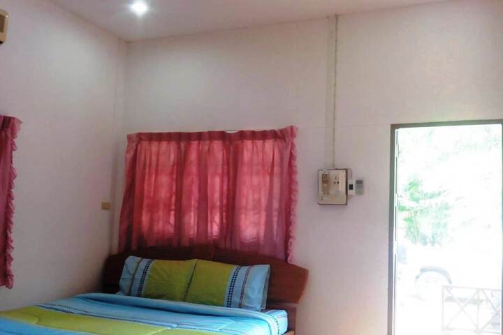 Room 2 of 18