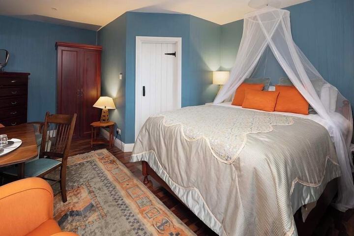 Room 44 of 81