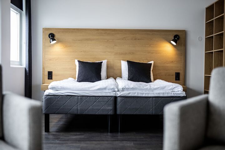 Room 33 of 114