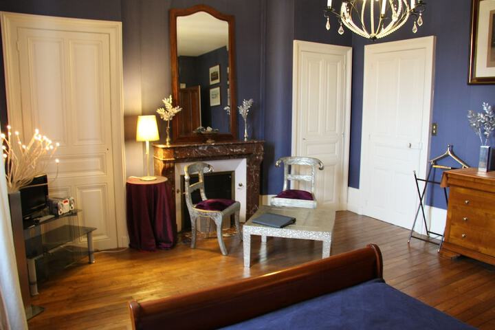 Room 98 of 193